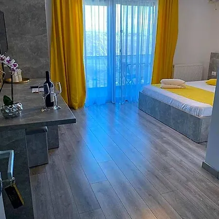 Mav Boutique 5*